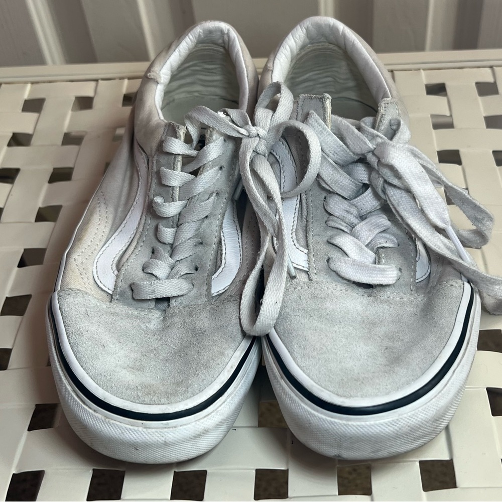 Vans - Picture 2 of 3
